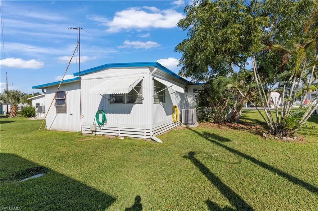 123 Cedar LN # 42, NAPLES FL 34114-31