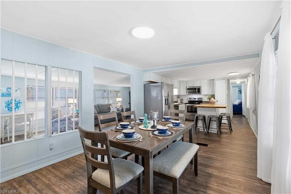 123 Cedar LN # 42, NAPLES FL 34114-14