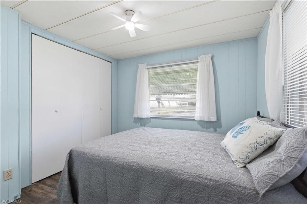 123 Cedar LN # 42, NAPLES FL 34114-24