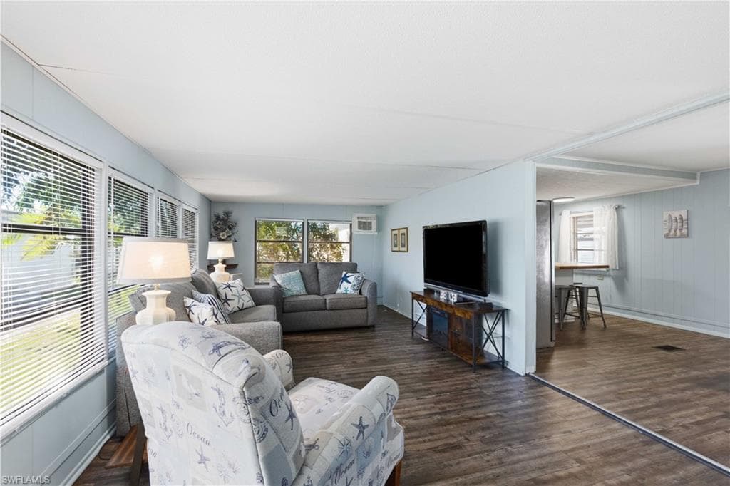 123 Cedar LN # 42, NAPLES FL 34114-20