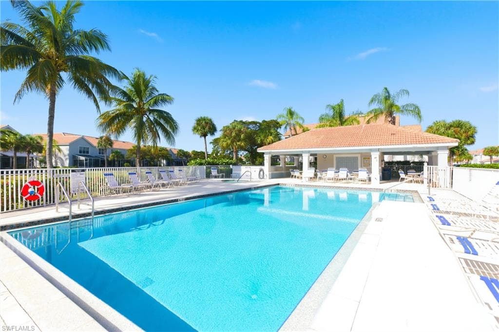 8461 Village Edge CIR # 2, FORT MYERS FL 33919-40