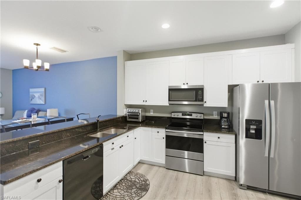 8461 Village Edge CIR # 2, FORT MYERS FL 33919-14