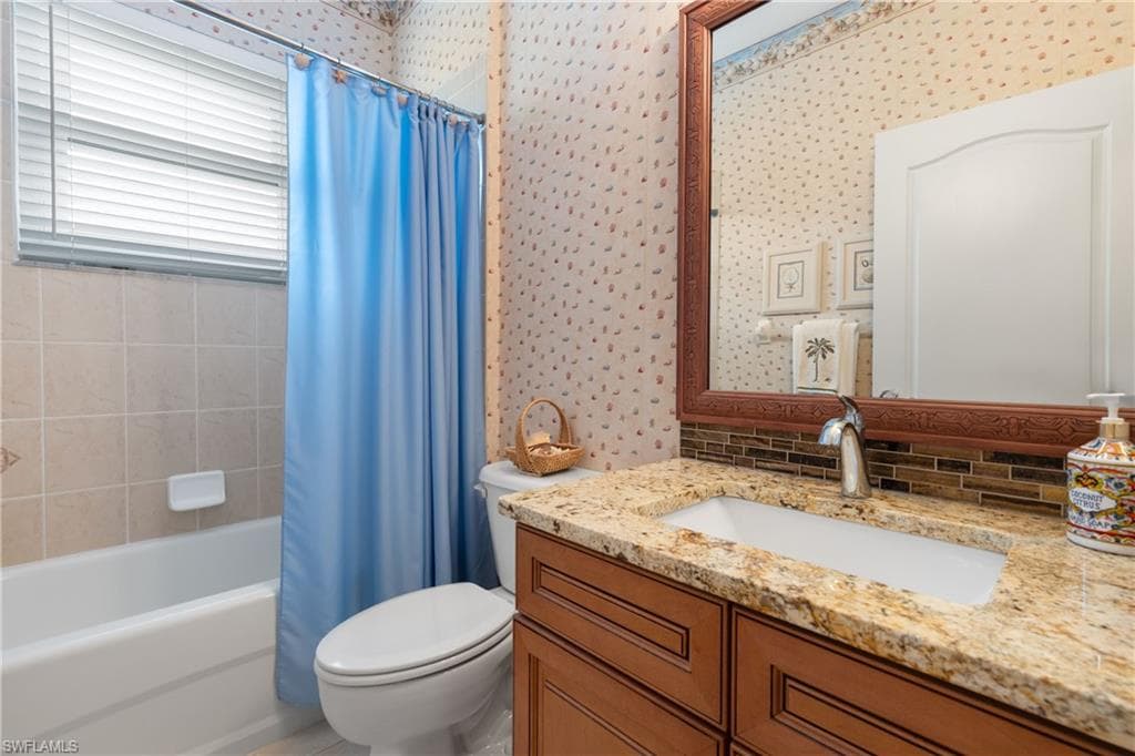 15040 Balmoral LOOP-25