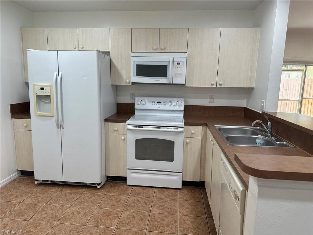 4225 Bellasol CIR 1612-2
