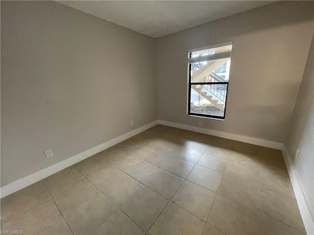 5323 Summerlin RD # 2307, FORT MYERS FL 33919-11