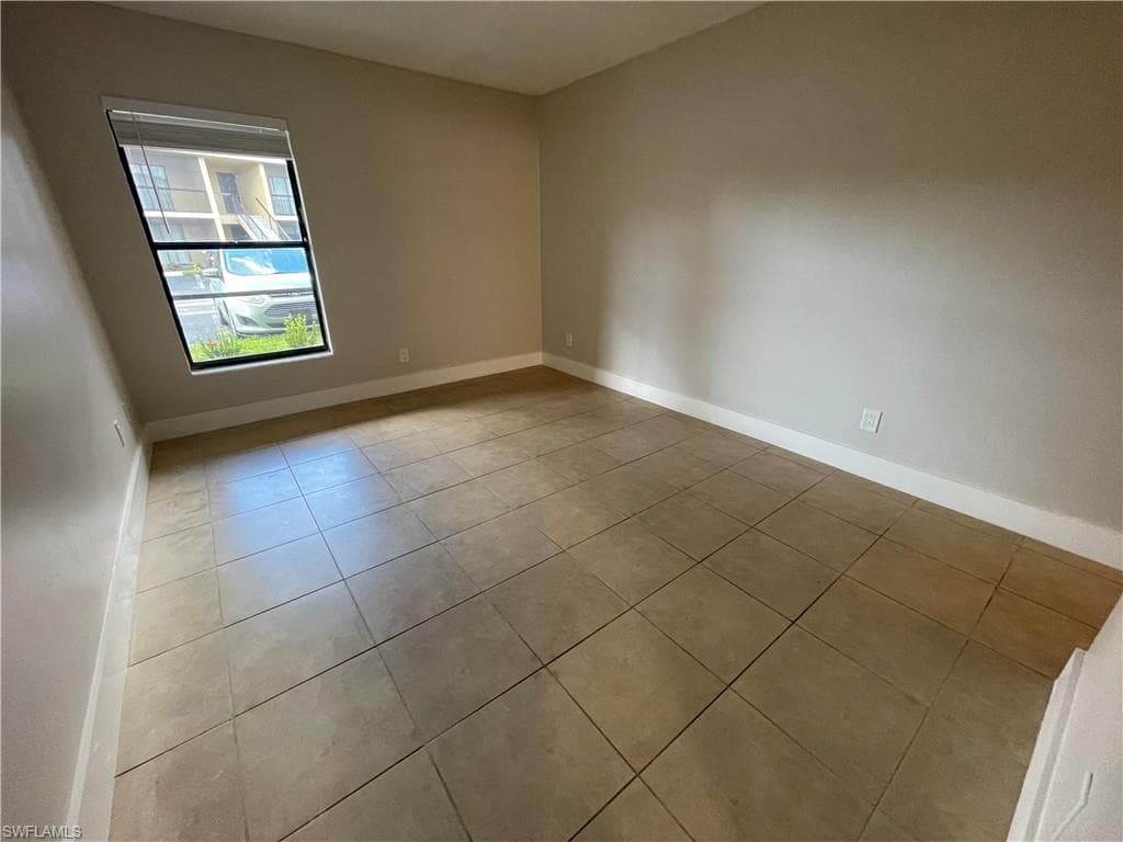 5323 Summerlin RD # 2307, FORT MYERS FL 33919-7