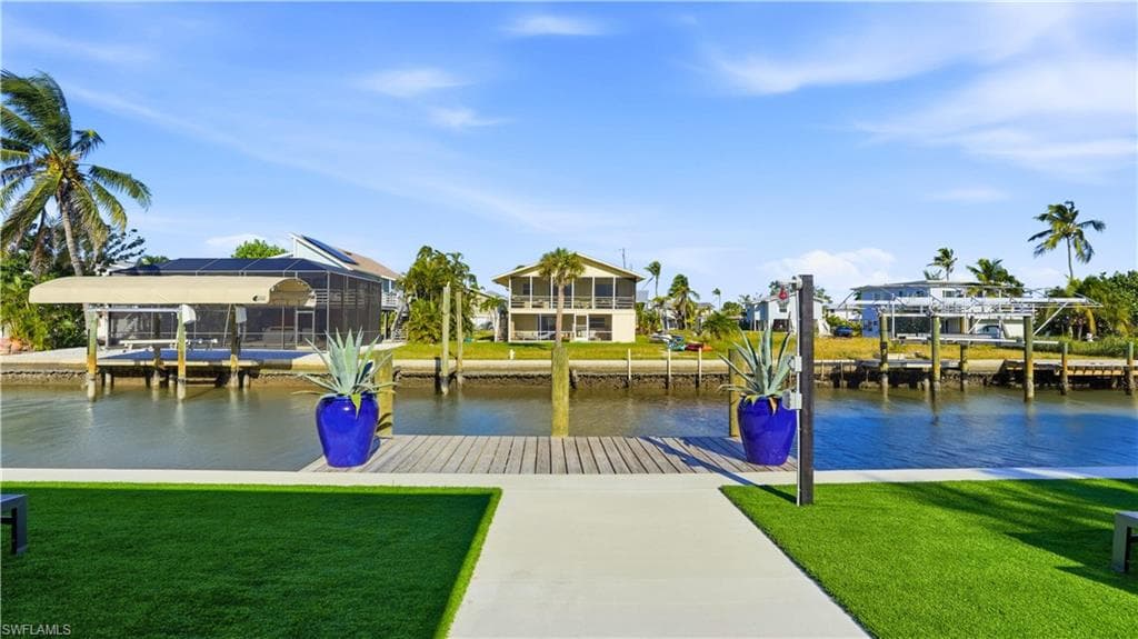 239 Curlew ST, FORT MYERS BEACH FL 33931-35