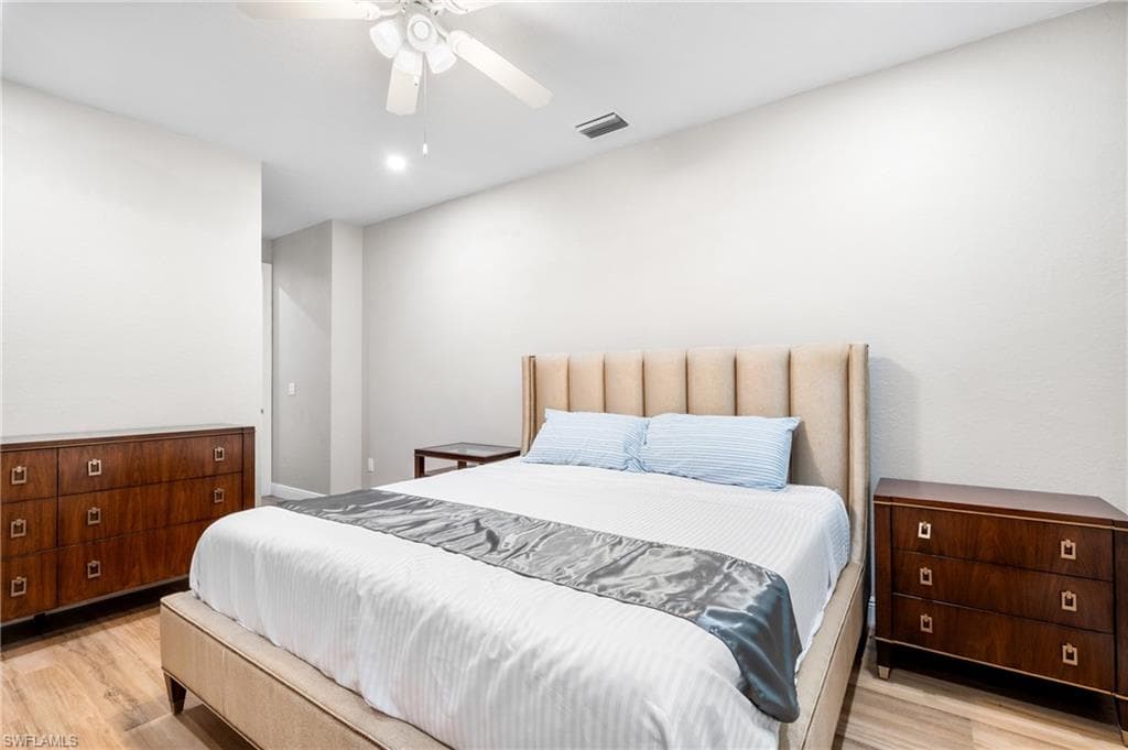 10004 Connecticut ST, BONITA SPRINGS FL 34135-12