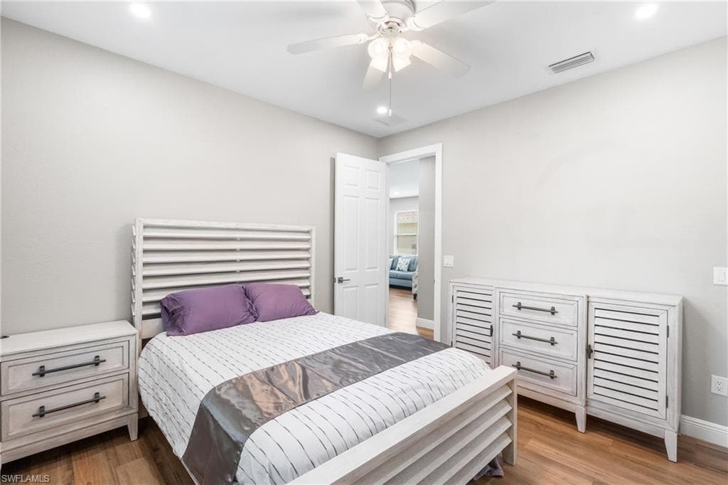 10004 Connecticut ST, BONITA SPRINGS FL 34135-15