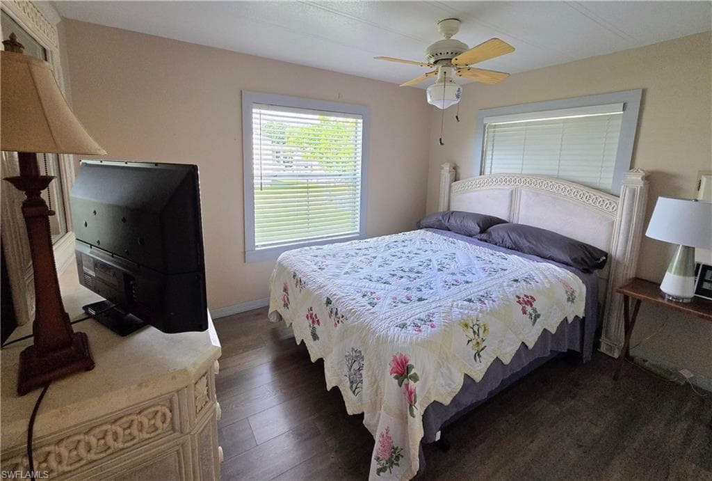 836 Peaceful DR, NORTH FORT MYERS FL 33917-12