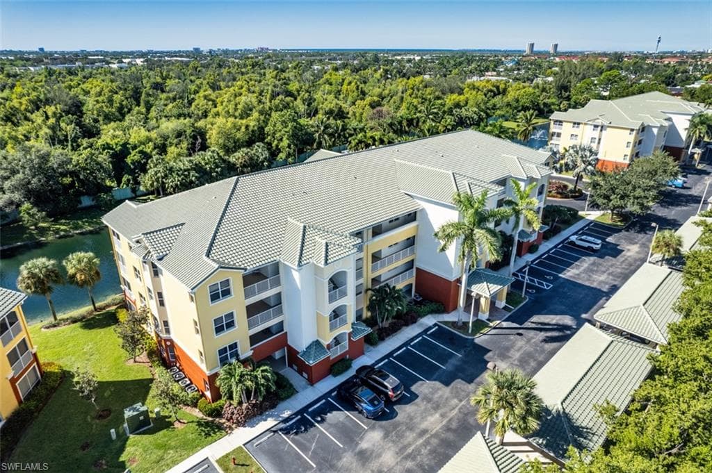 11021 Gulf Reflections DR 105-1