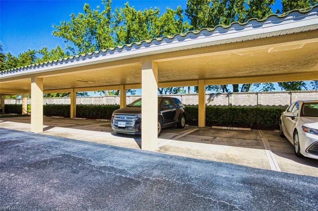 11021 Gulf Reflections DR 105-23