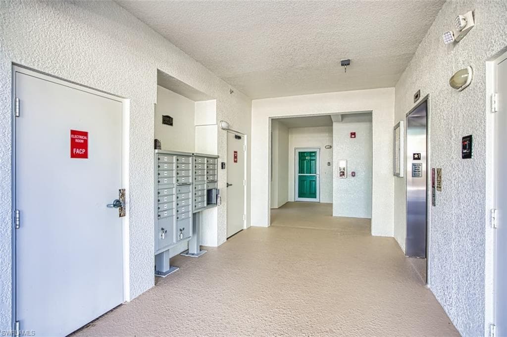 11021 Gulf Reflections DR 105-24