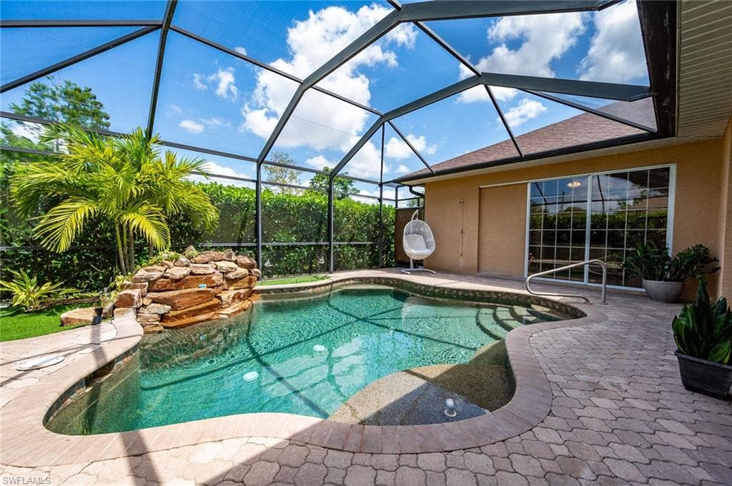 6817 Eagle ST, FORT MYERS FL 33966-26