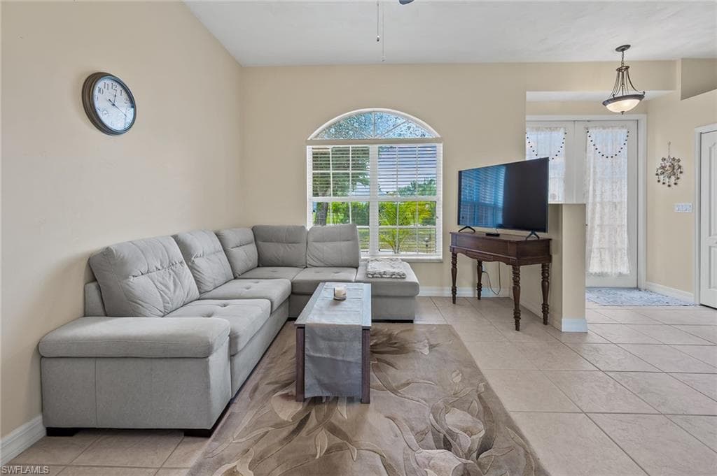 6817 Eagle ST, FORT MYERS FL 33966-5