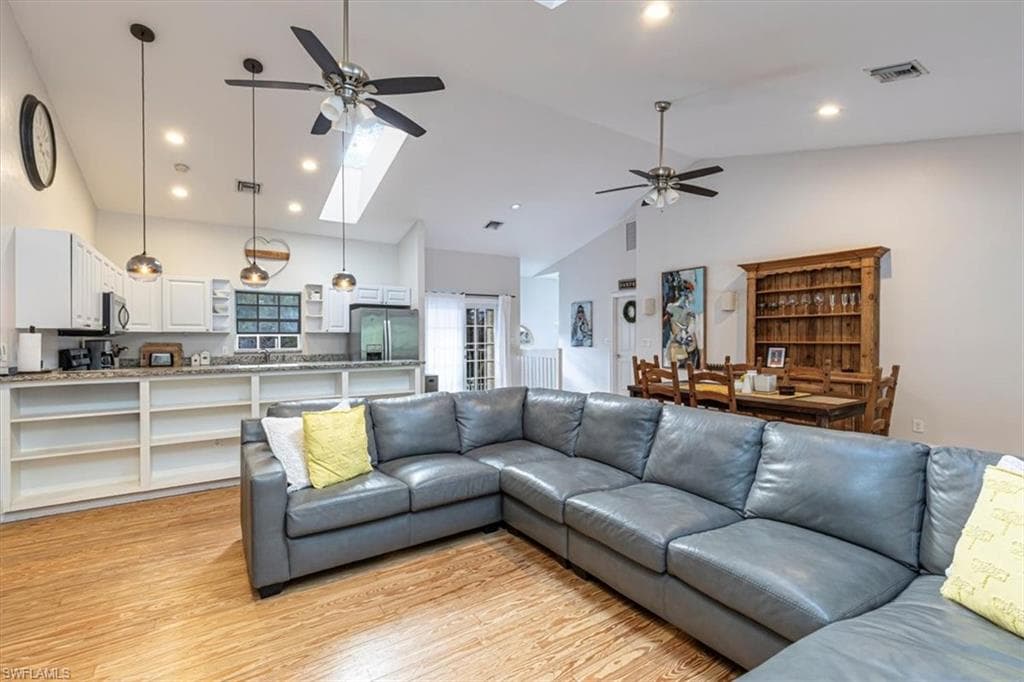 3618 Cottage Club LN, NAPLES FL 34105-2