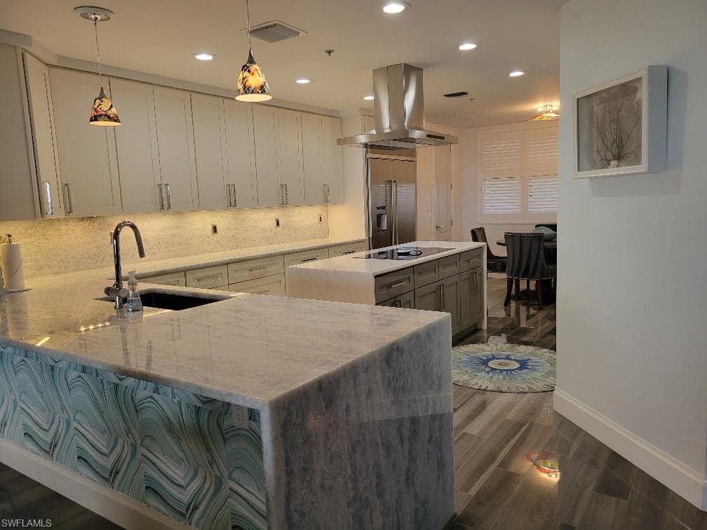 11620 Court Of Palms 403-9