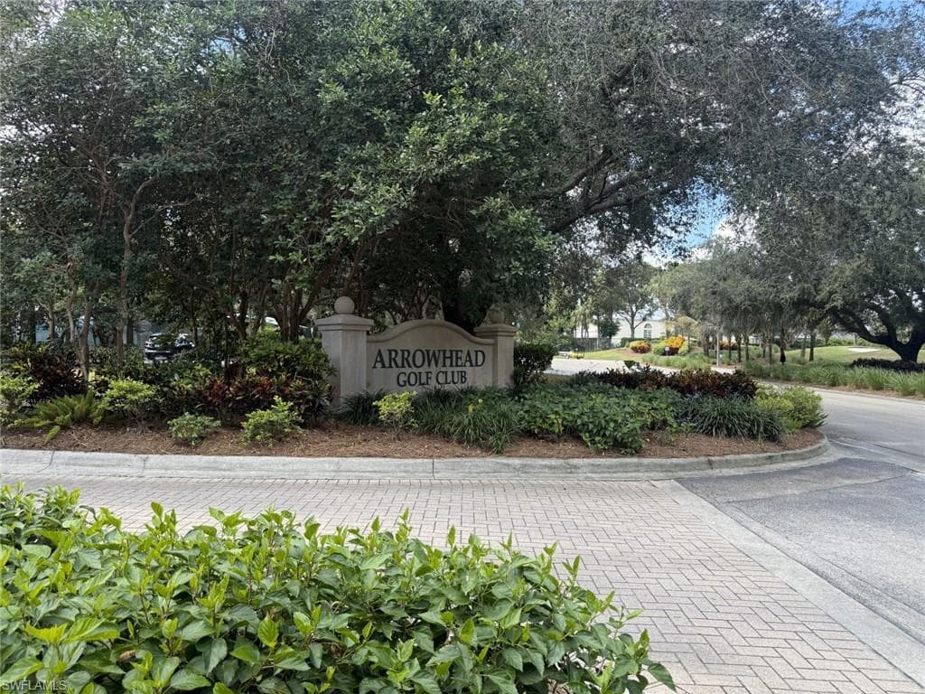 2276 Heritage Greens DR, NAPLES FL 34119-15