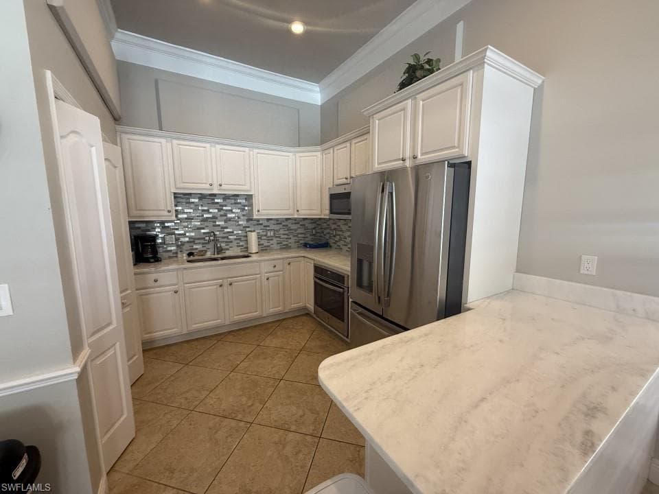 2276 Heritage Greens DR, NAPLES FL 34119-17