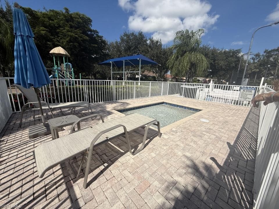 2276 Heritage Greens DR, NAPLES FL 34119-18
