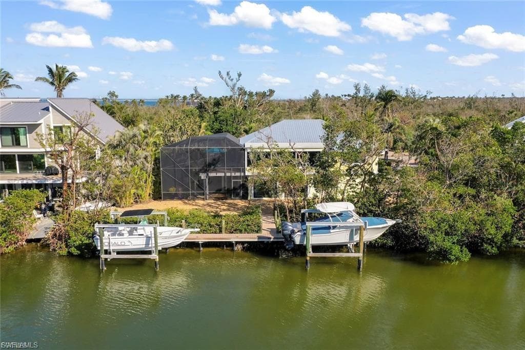 1731 Venus DR, SANIBEL FL 33957-40