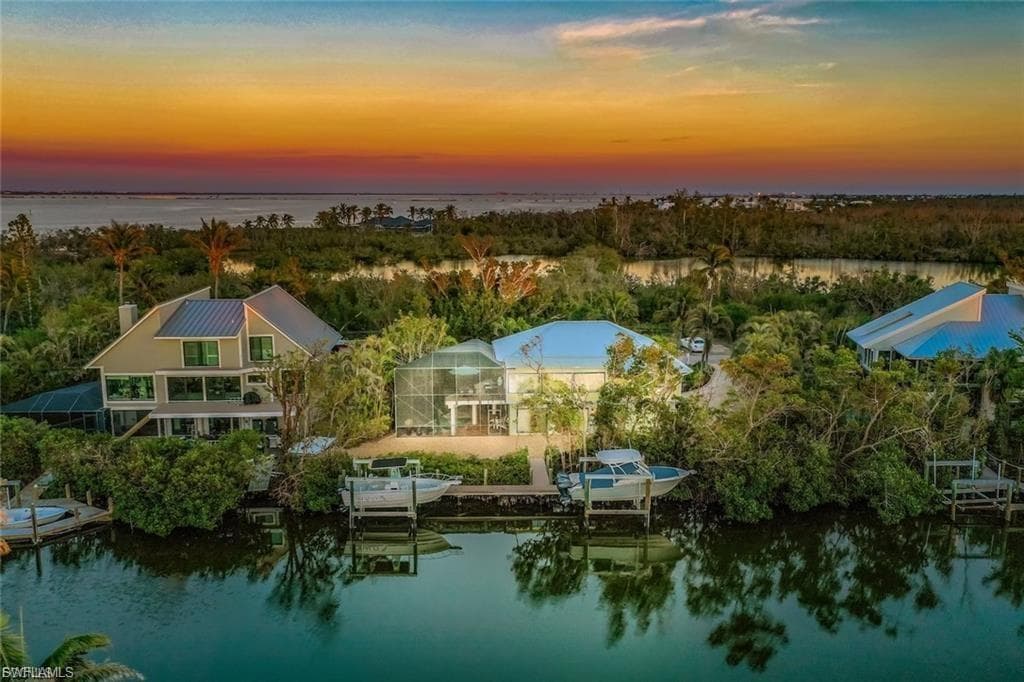 1731 Venus DR, SANIBEL FL 33957-43