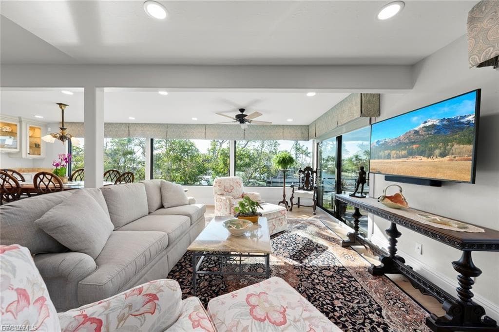 1731 Venus DR, SANIBEL FL 33957-3