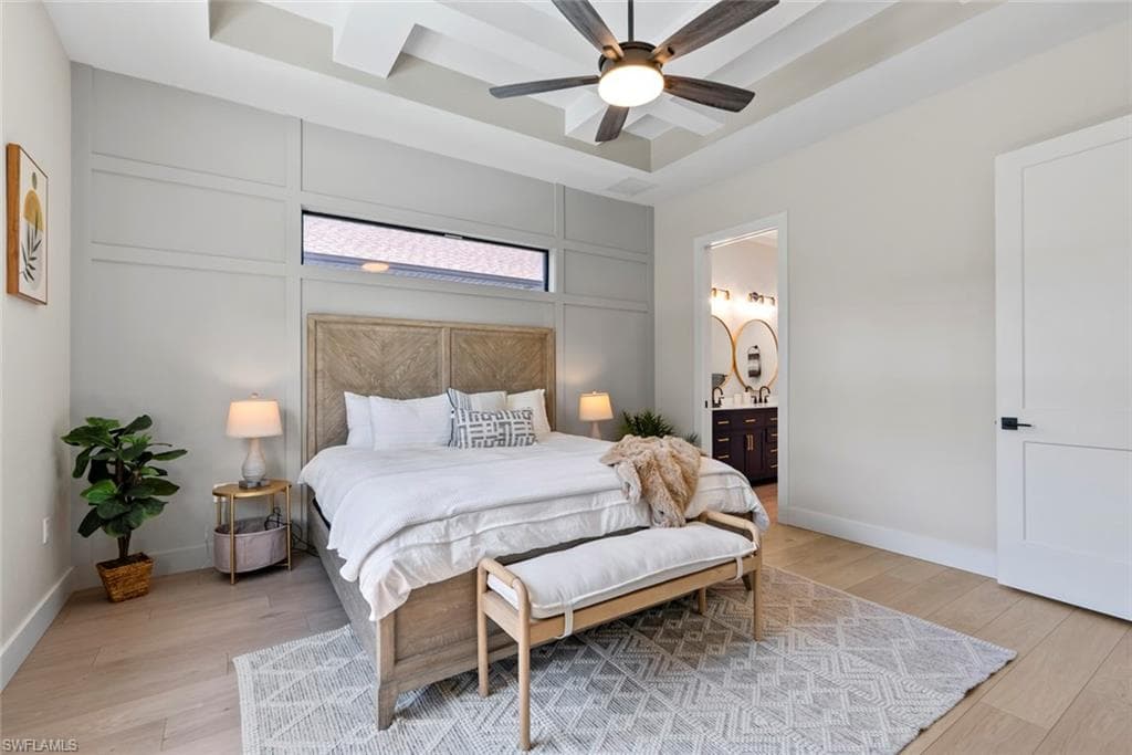 3552 Hibiscus AVE, NAPLES FL 34104-19