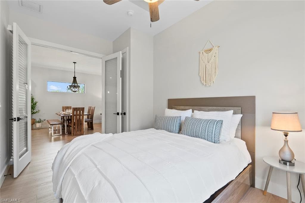 3552 Hibiscus AVE, NAPLES FL 34104-14