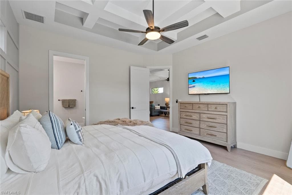 3552 Hibiscus AVE, NAPLES FL 34104-20