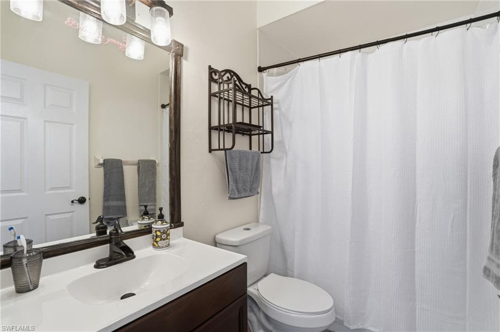 10733 Rio Mar CIR, ESTERO FL 33928-12