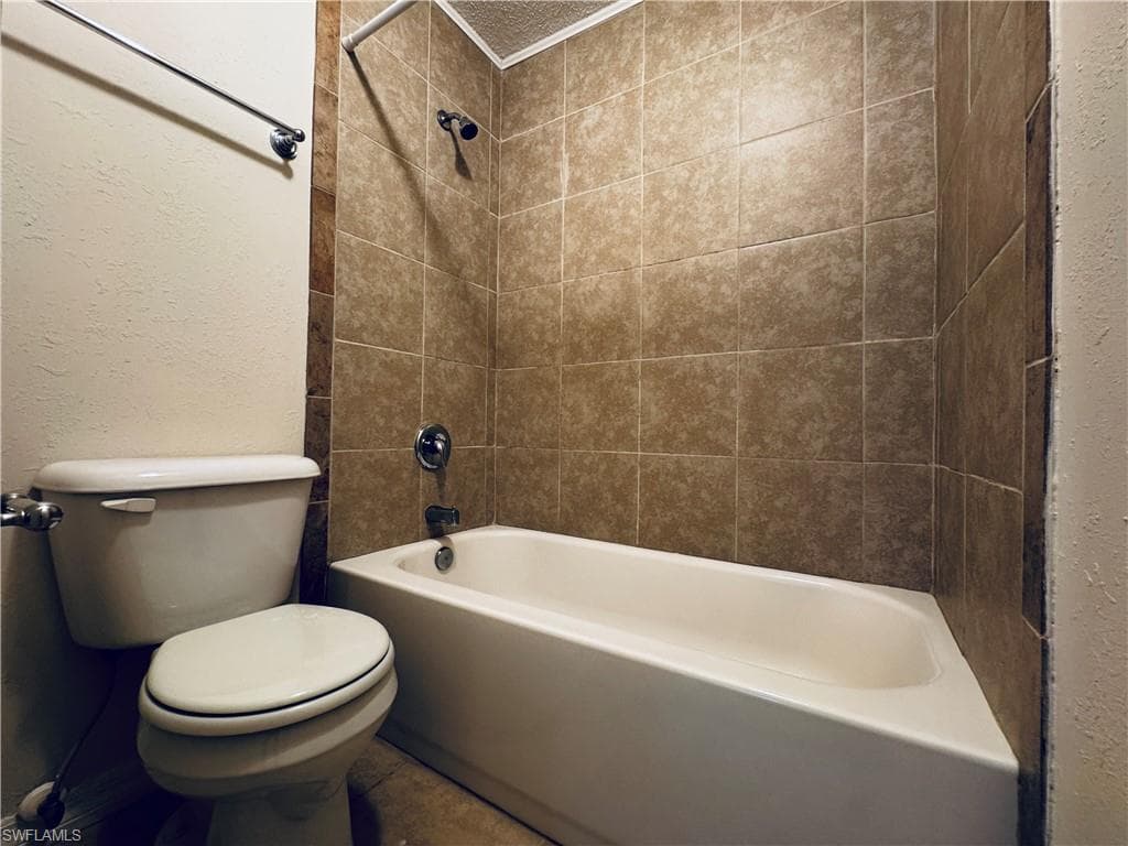 12700 Equestrian CIR # 2504, FORT MYERS FL 33907-27