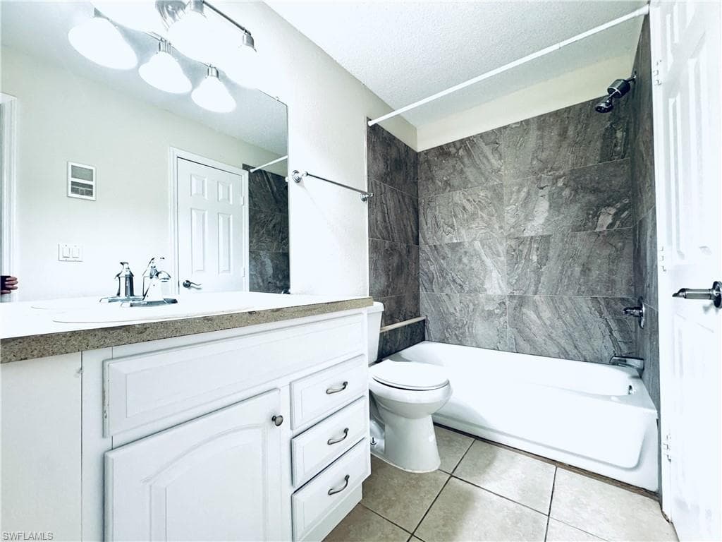 12700 Equestrian CIR # 2504, FORT MYERS FL 33907-17