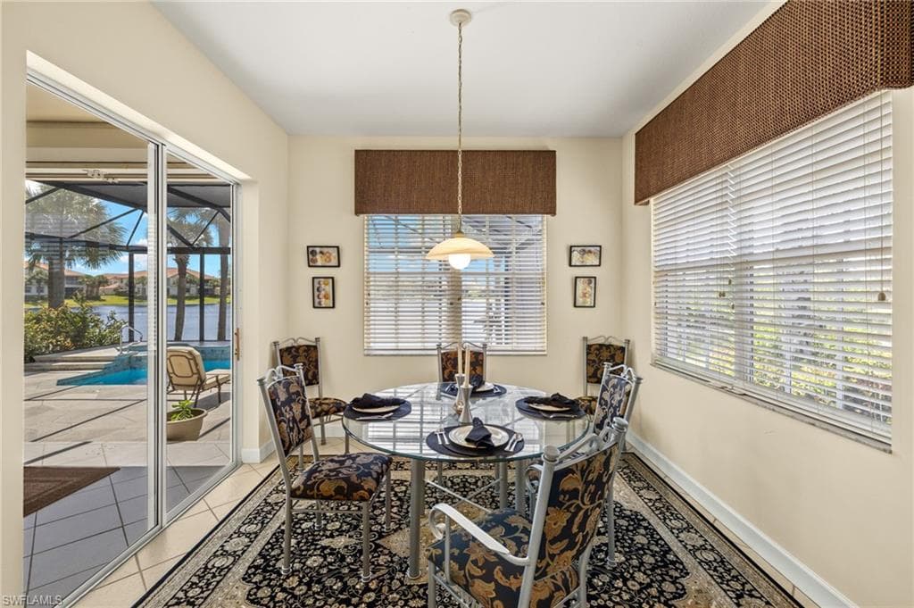 8913 Dartmoor WAY, FORT MYERS FL 33908-9