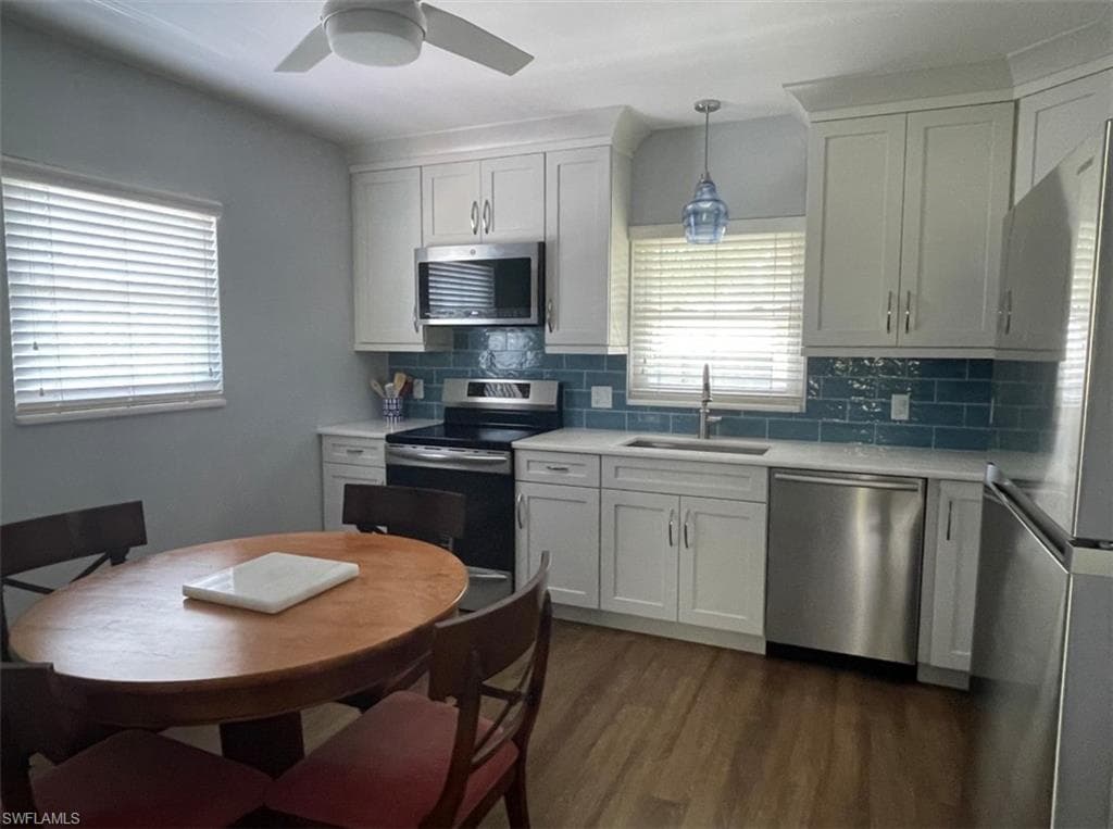 940 3rd ST S # 202, NAPLES FL 34102-4