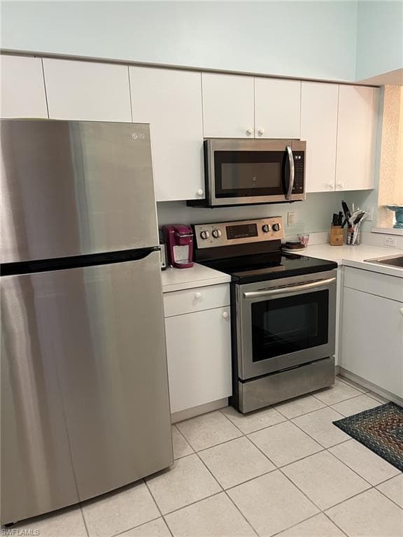 3245 Cypress Glen WAY # 504, NAPLES FL 34109-3