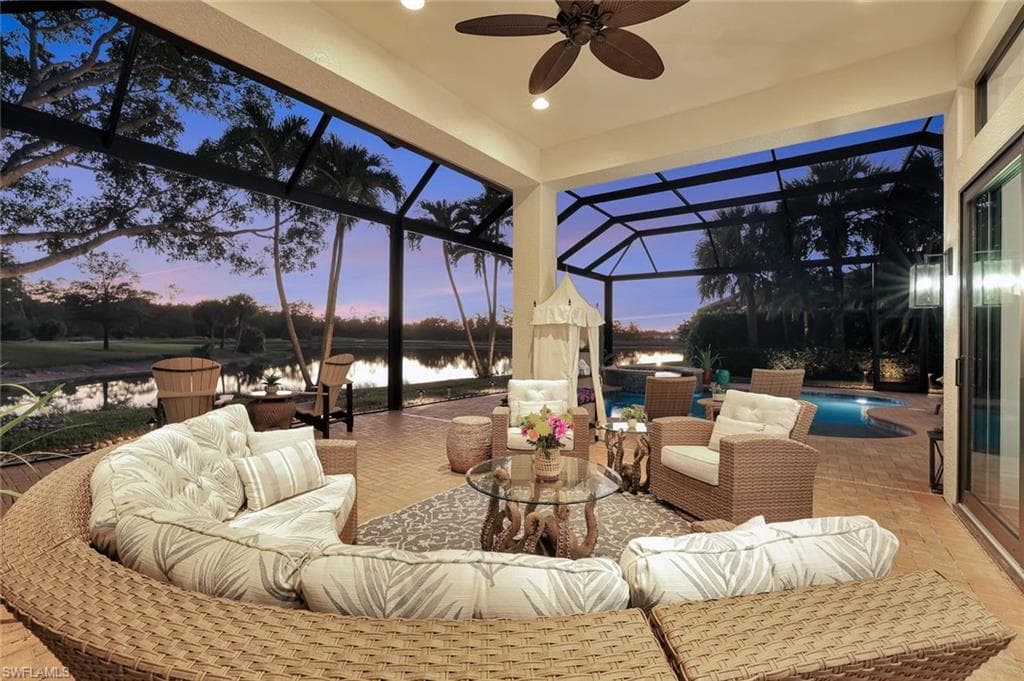 5092 Cerromar DR, NAPLES FL 34112-11