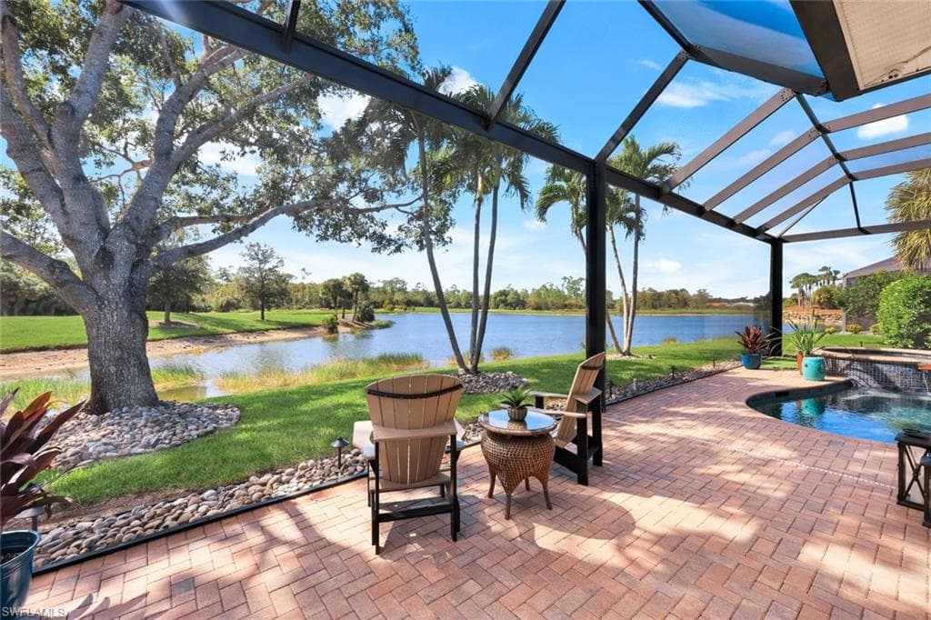 5092 Cerromar DR, NAPLES FL 34112-9