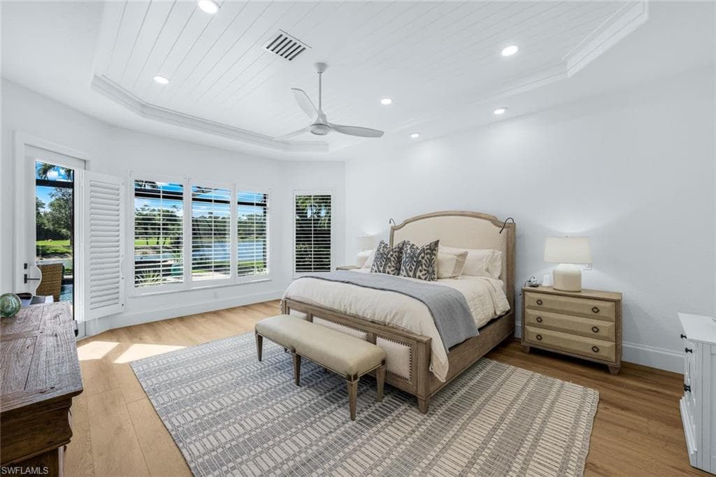 5092 Cerromar DR, NAPLES FL 34112-30