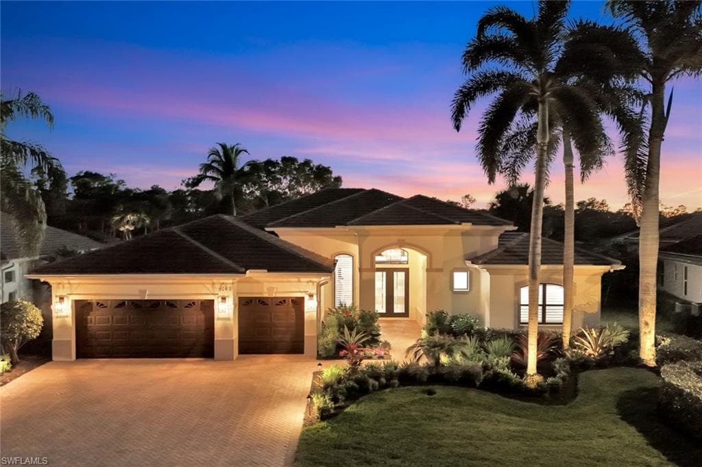 5092 Cerromar DR, NAPLES FL 34112-3