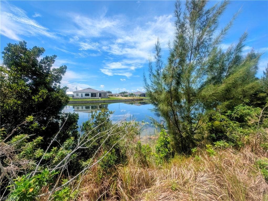 2610 NW 26th CT, CAPE CORAL FL 33993-1
