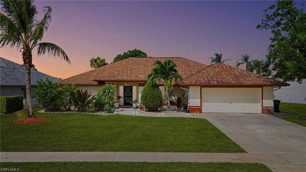 9542 Campbell CIR, NAPLES FL 34109-1