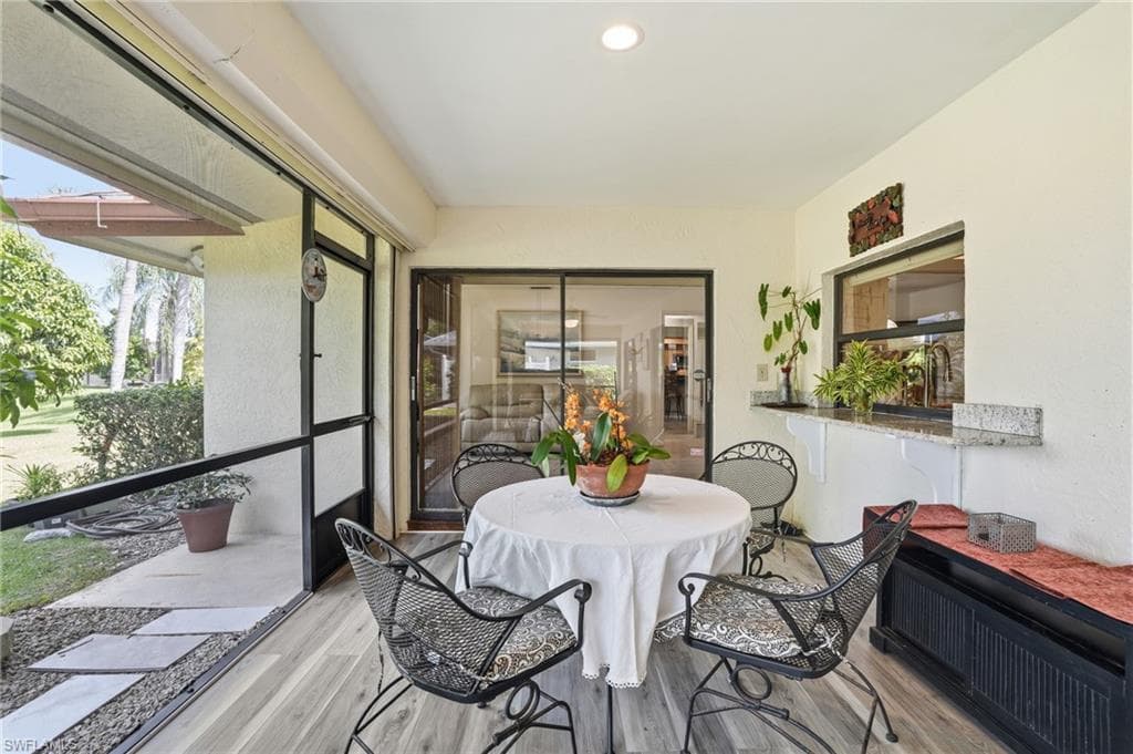 9542 Campbell CIR, NAPLES FL 34109-21