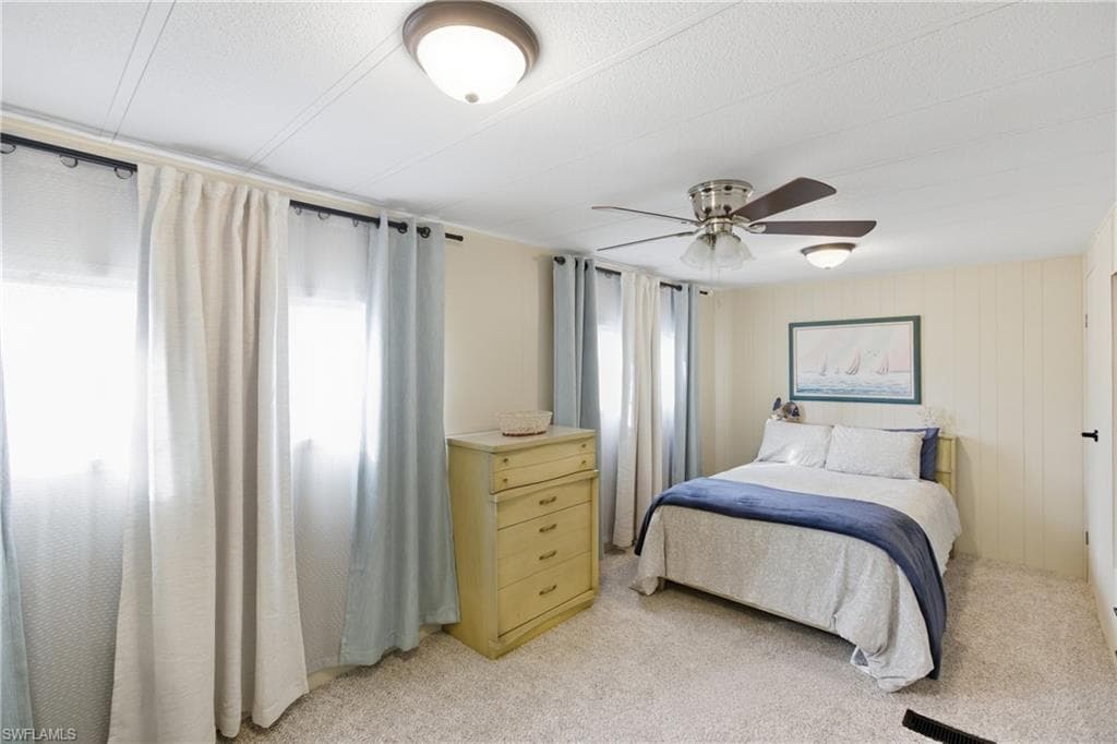 515 Blossom CT, NORTH FORT MYERS FL 33917-14