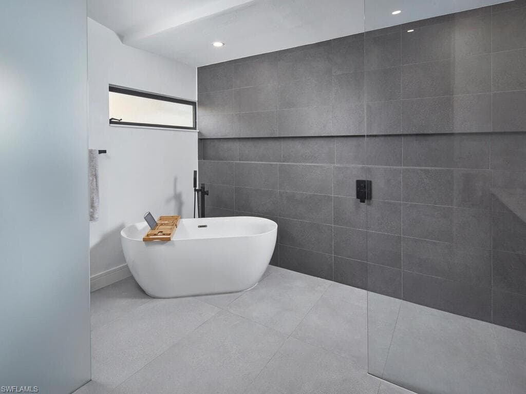 7661 Ponte Verde WAY, NAPLES FL 34109-13