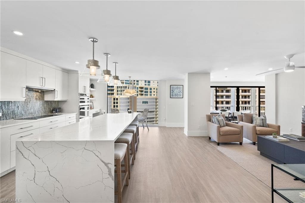 4401 Gulf Shore BLVD N # 1606, NAPLES FL 34103-8