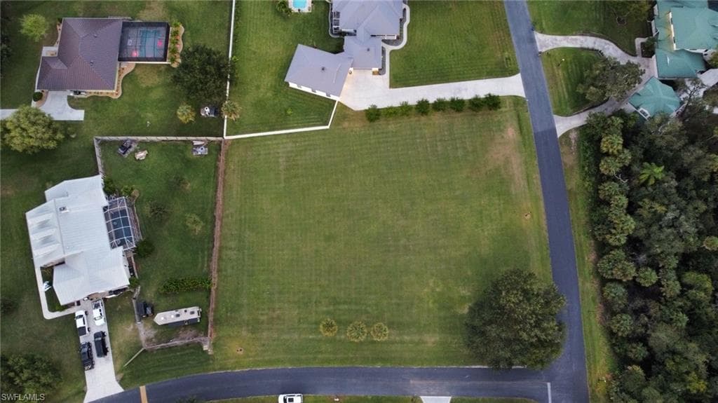 18150 Riverwind DR, ALVA FL 33920-2