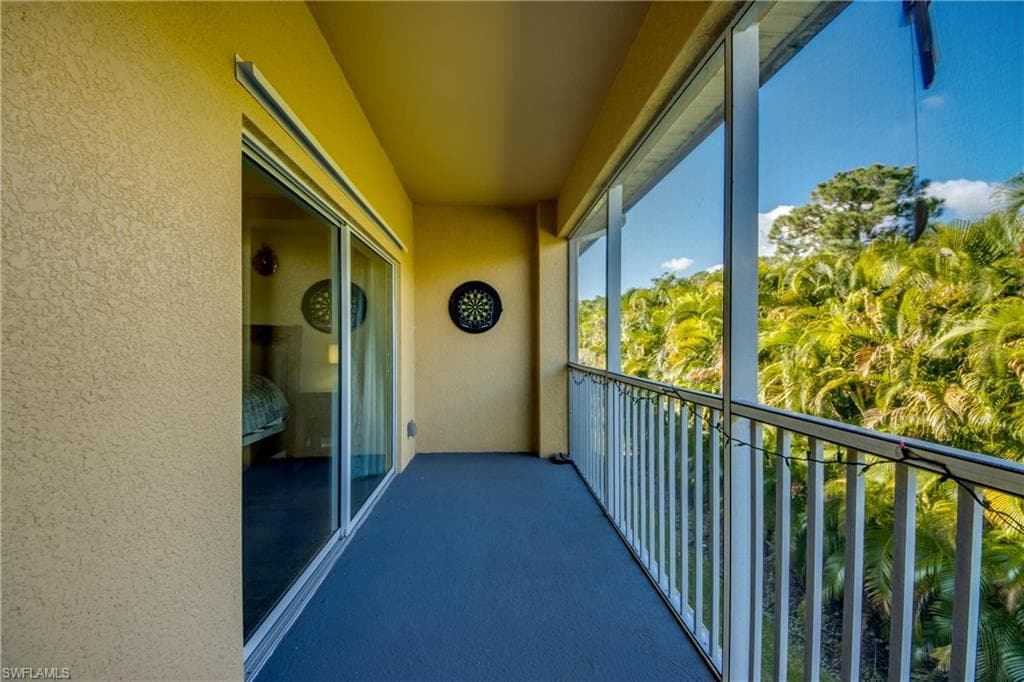 1051 Winding Pines CIR # 203, CAPE CORAL FL 33909-27