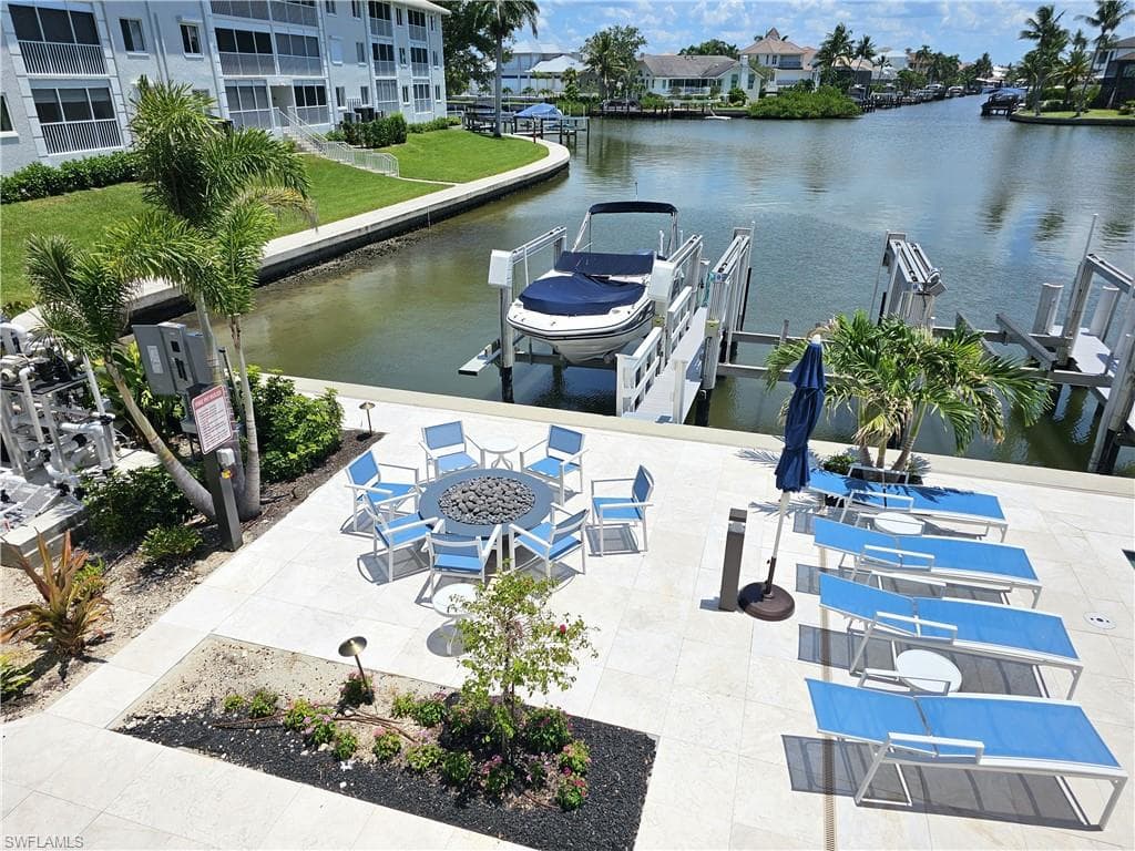 10620 Gulf Shore DR # 201, NAPLES FL 34108-26