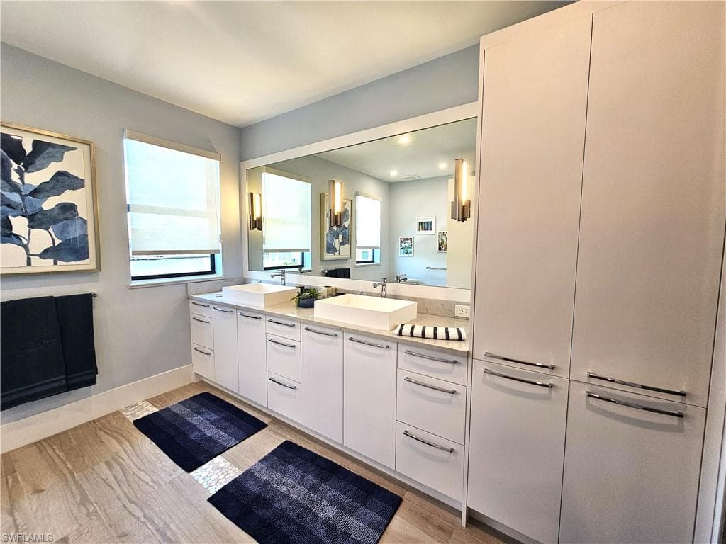 10620 Gulf Shore DR # 201, NAPLES FL 34108-6